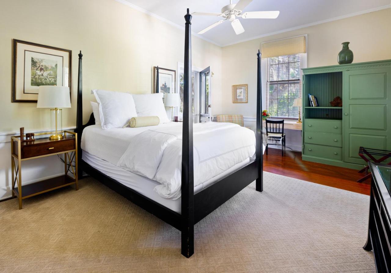 ビューフォート Rhett House Bed & Breakfast エクステリア 写真