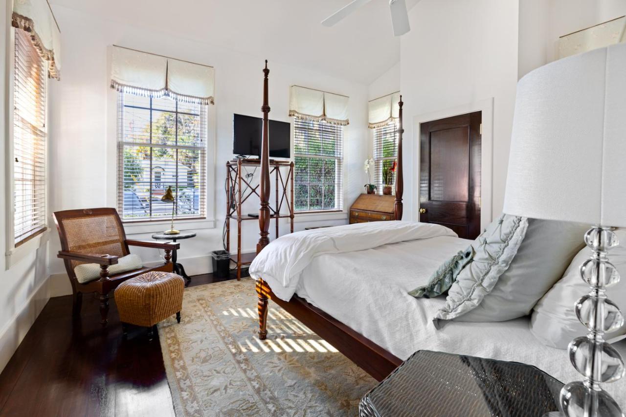 ビューフォート Rhett House Bed & Breakfast エクステリア 写真